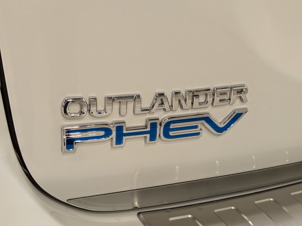 Mitsubishi Outlander PHEV 2020