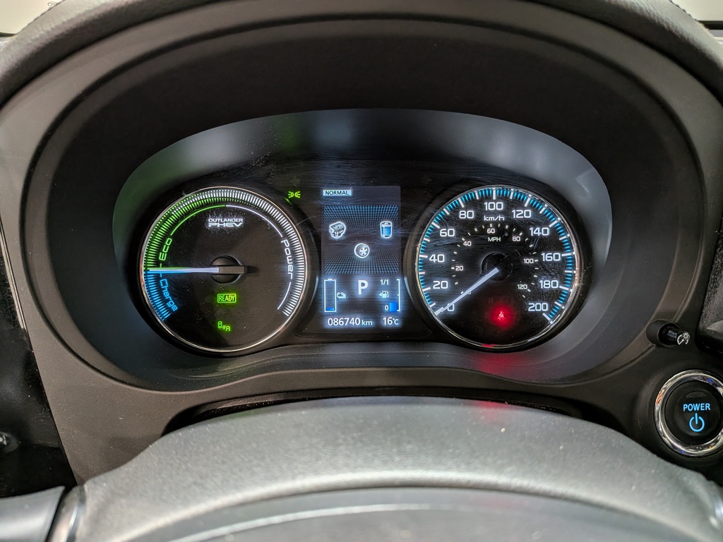 Mitsubishi Outlander PHEV 2020