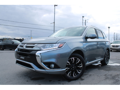 Gray 2018 Mitsubishi Outlander Hybrid Plug-in SE S-AWC SUV / Crossover Automatic