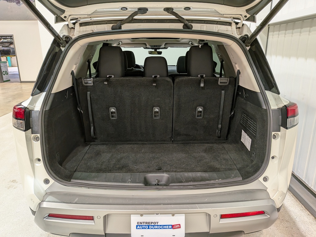 Nissan Pathfinder 2024