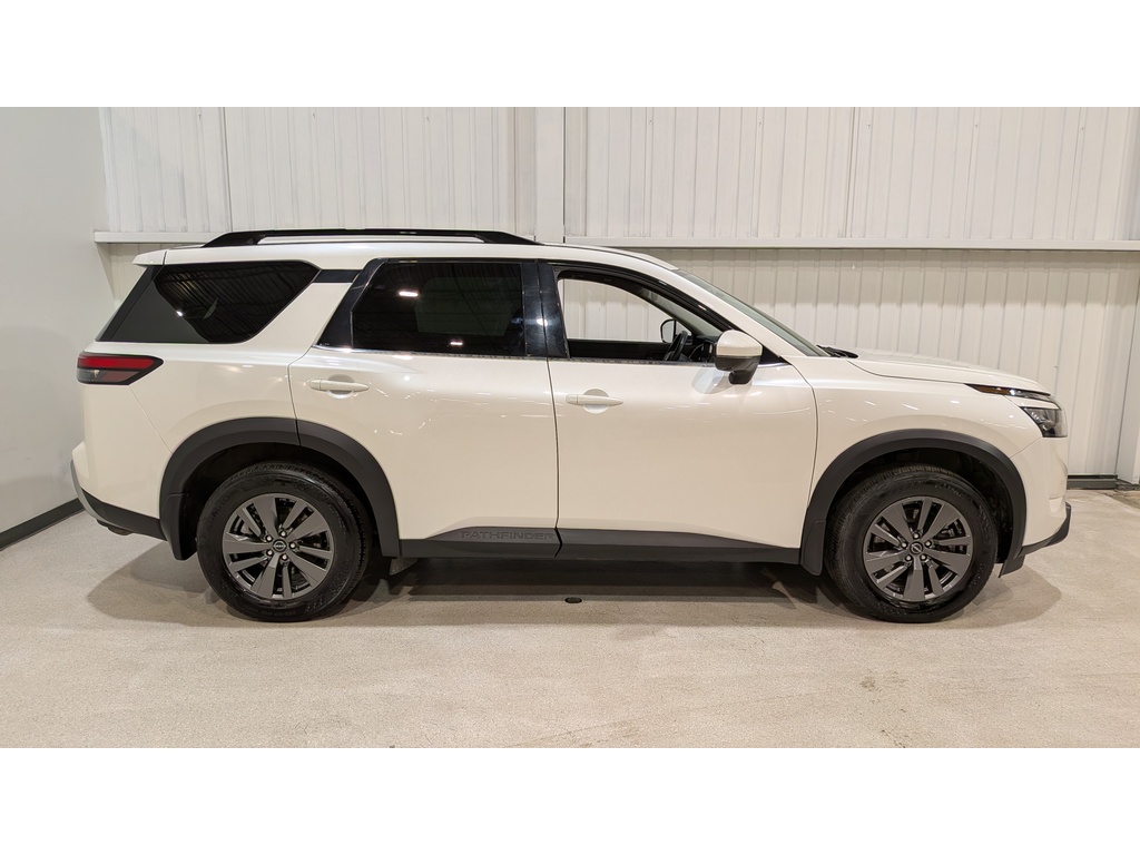 Nissan Pathfinder 2024