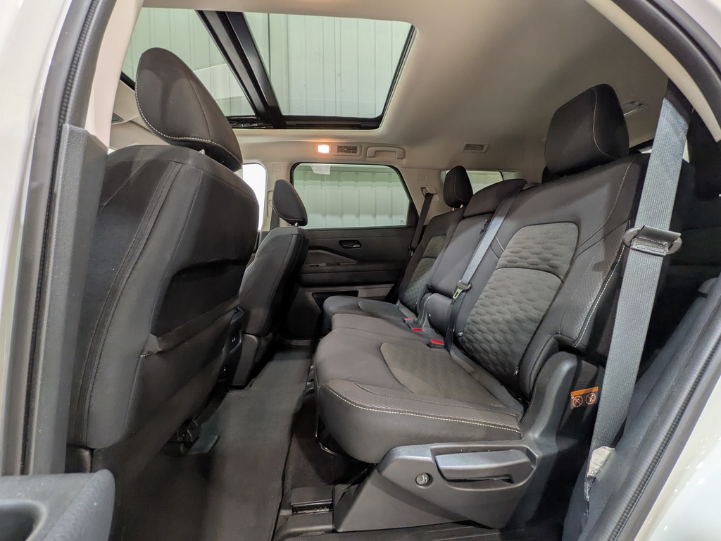 Nissan Pathfinder 2024