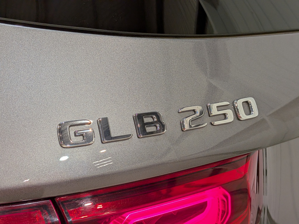 Mercedes-Benz GLB 2020