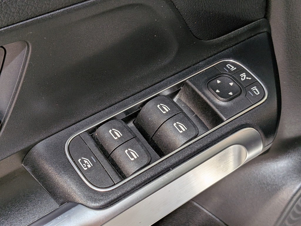 Mercedes-Benz GLB 2020