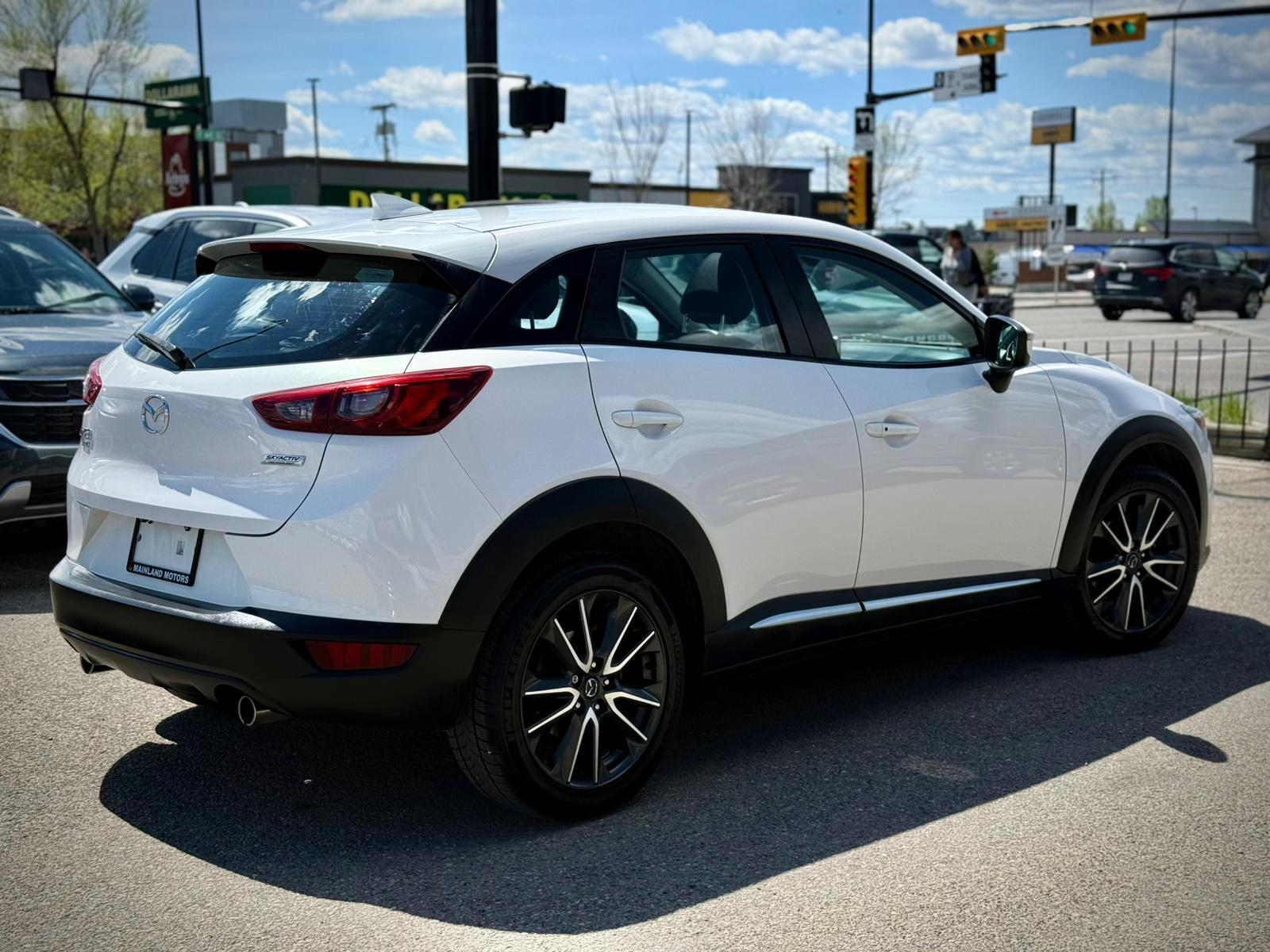 2017 Mazda CX-3 — view 3