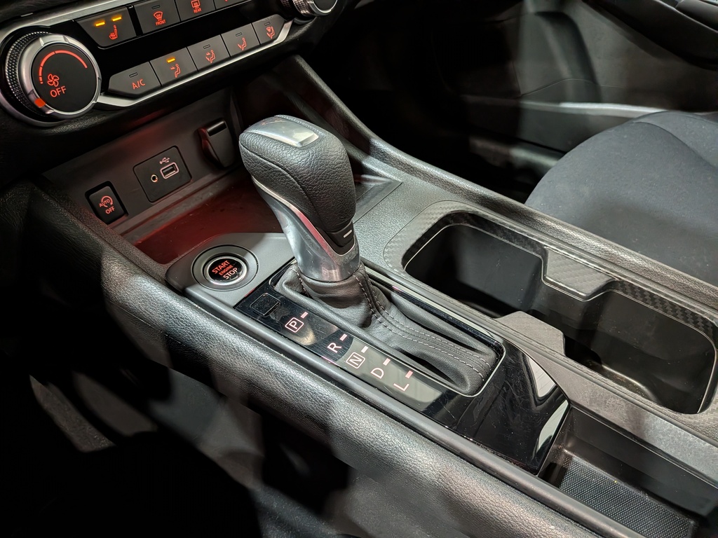 Nissan Sentra 2024