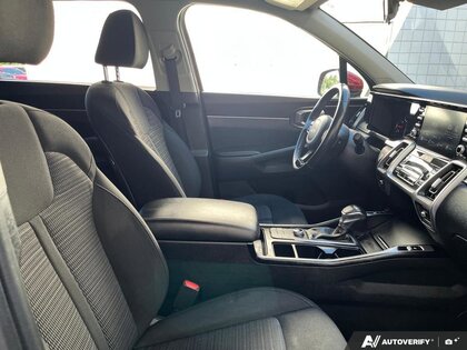 used 2022 Kia Sorento car, priced at $25,987