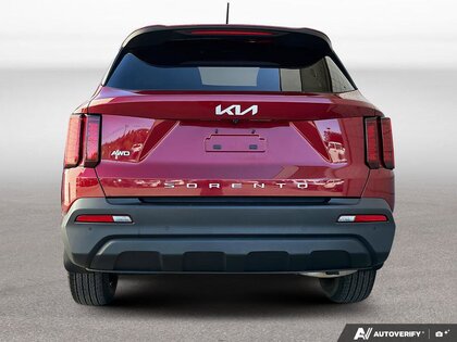 used 2022 Kia Sorento car, priced at $25,987
