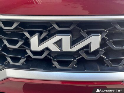 used 2022 Kia Sorento car, priced at $25,987