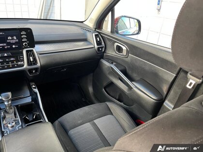 used 2022 Kia Sorento car, priced at $25,987