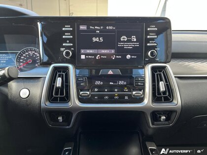 used 2022 Kia Sorento car, priced at $25,987