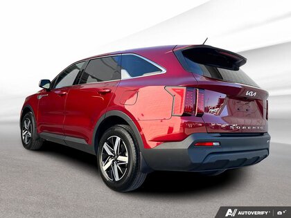 used 2022 Kia Sorento car, priced at $25,987