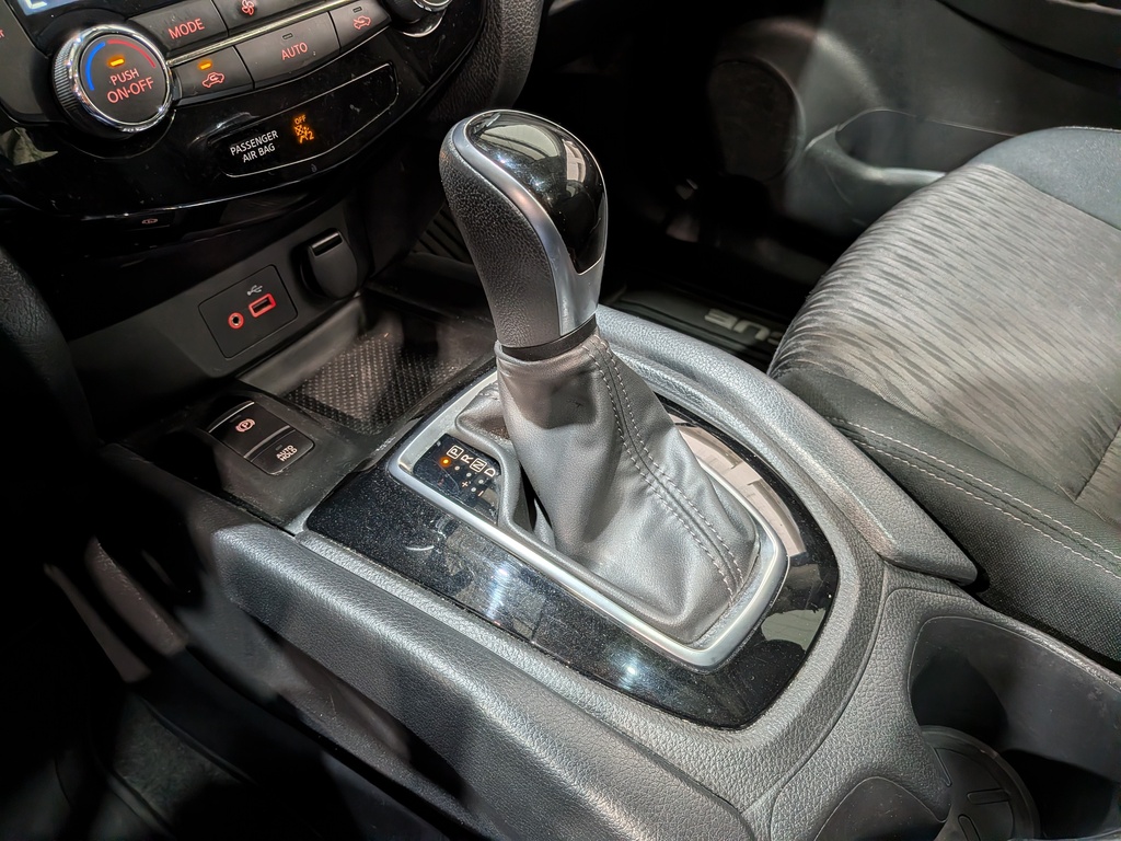 Nissan Rogue 2020