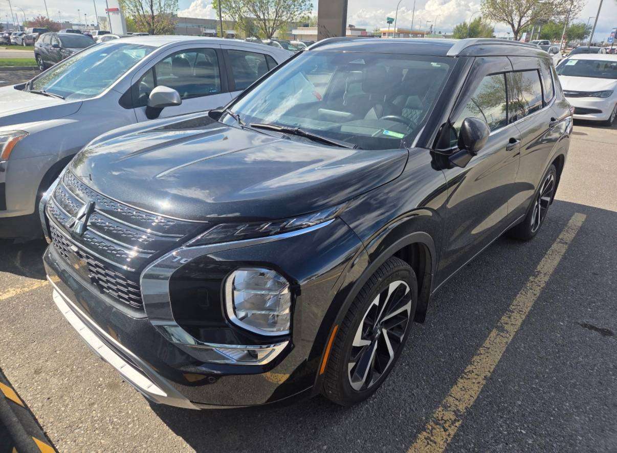 Black 2023 Mitsubishi Outlander GT S-AWC SUV / Crossover Continuously Variable Transmission