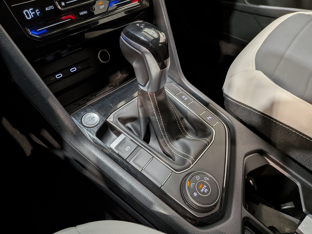 Volkswagen Taos 2025