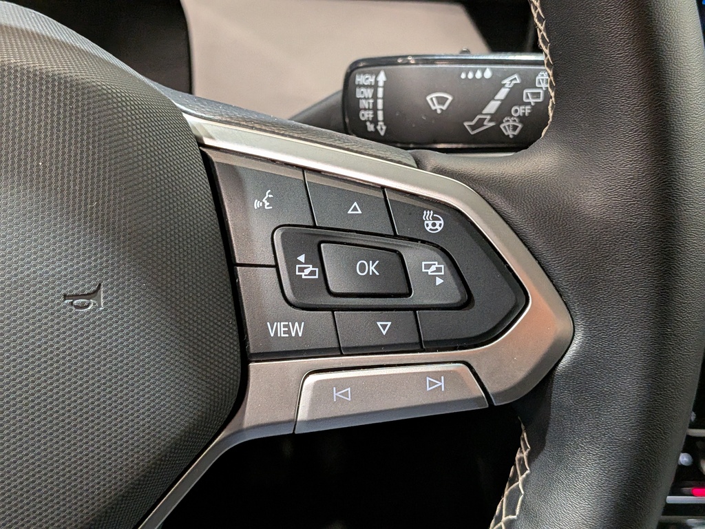 Volkswagen Taos 2025