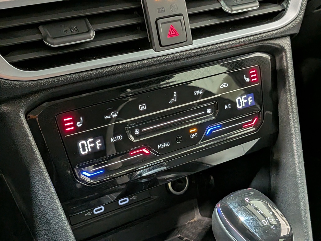 Volkswagen Taos 2025