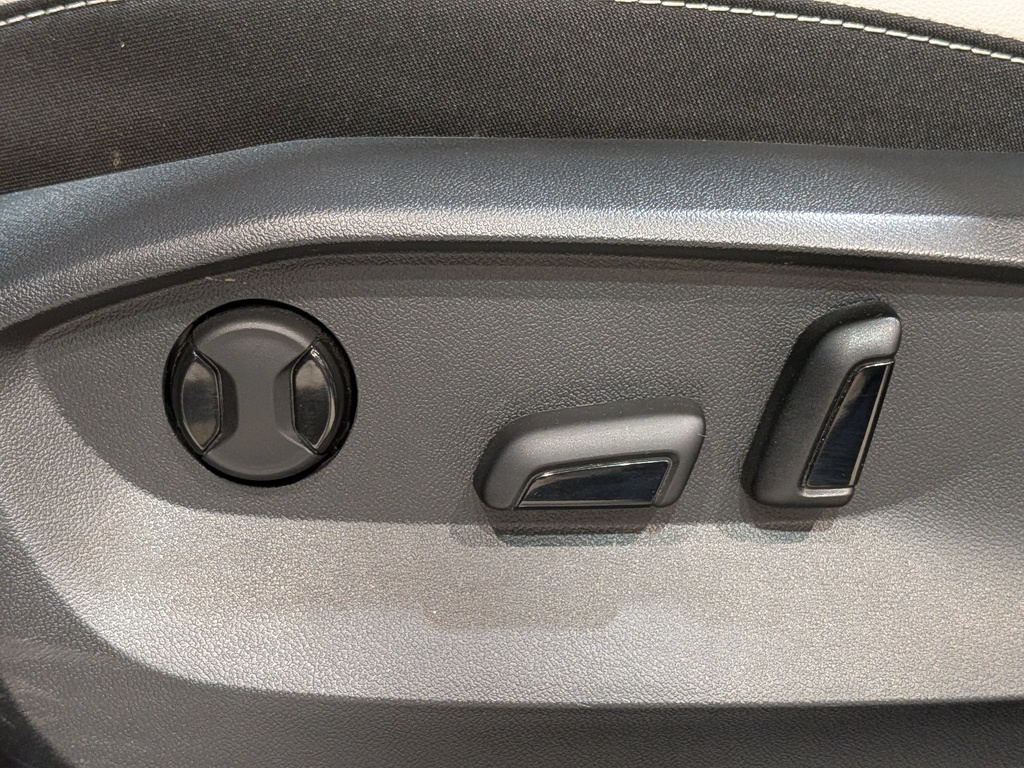 Volkswagen Taos 2025