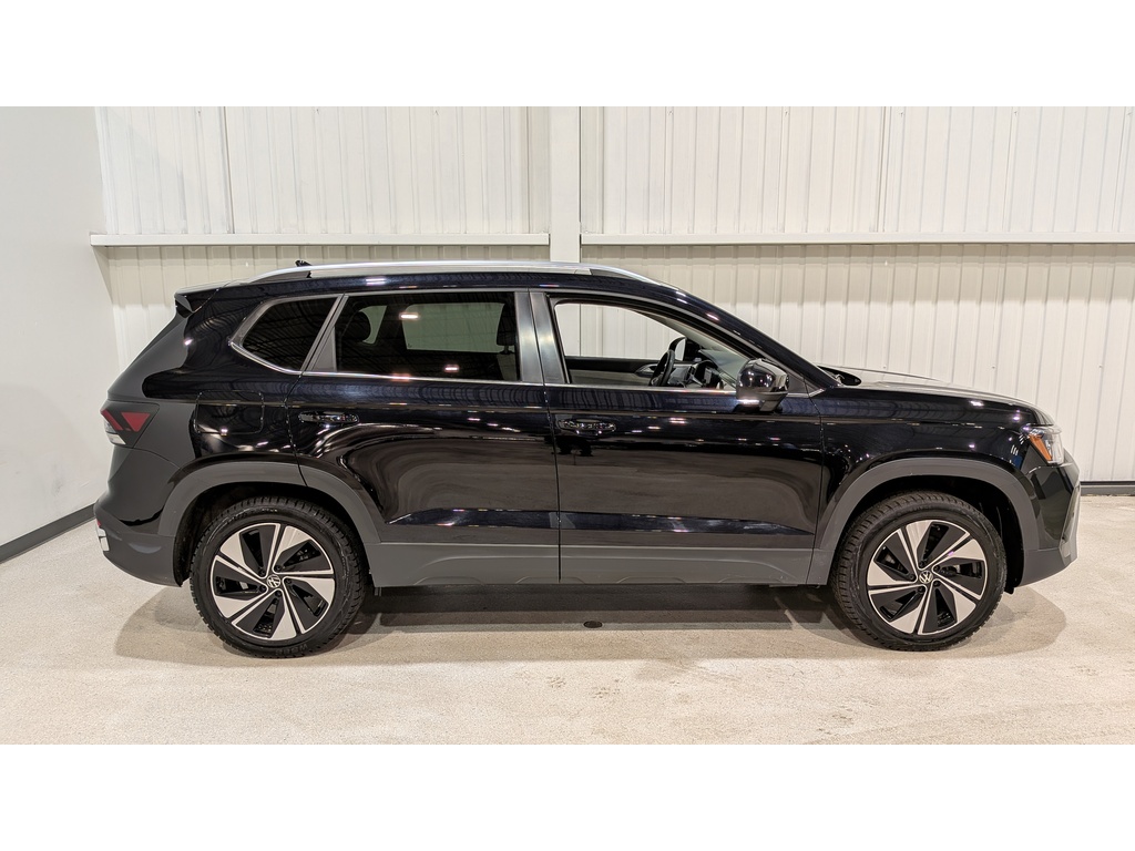 Volkswagen Taos 2025