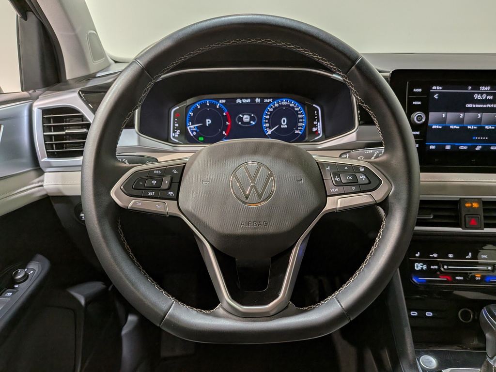 Volkswagen Taos 2025