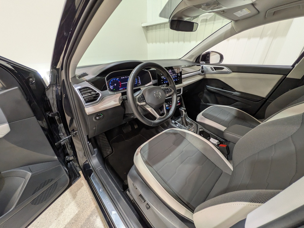 Volkswagen Taos 2025
