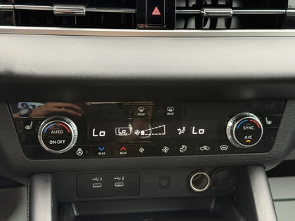 used 2025 Mitsubishi Outlander car, priced at $35,950