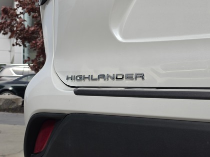 used 2023 Toyota Highlander car, priced at $46,995