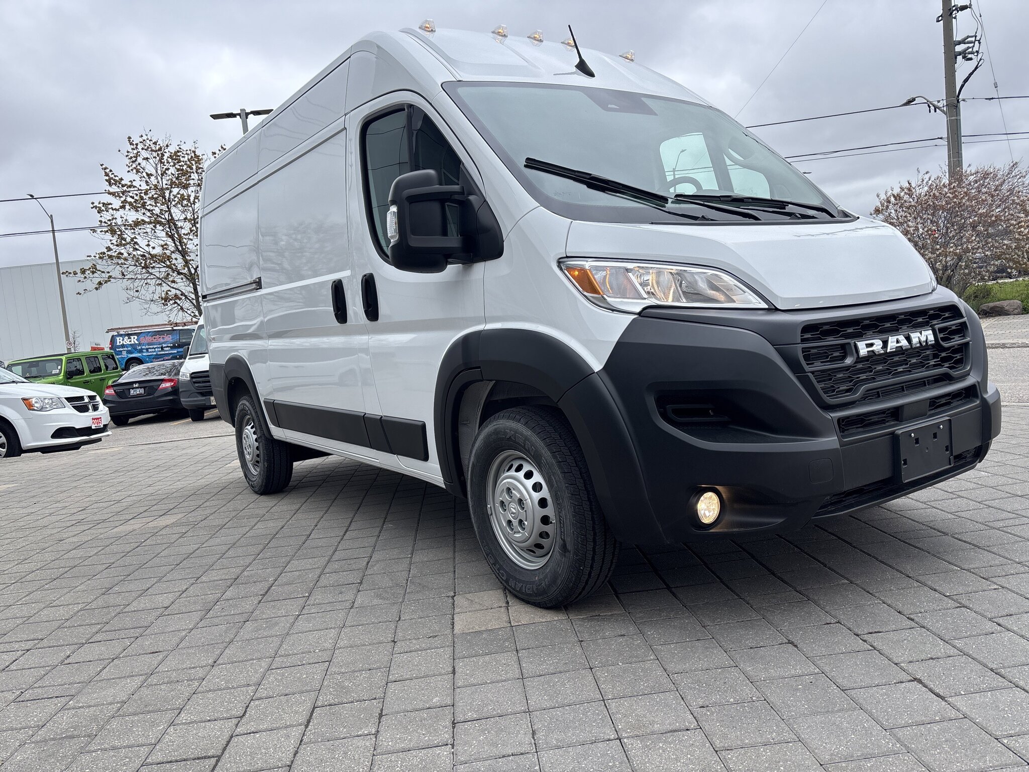 2025 RAM ProMaster Tradesman 2500 High Roof 136" WB w/Pass Seat Commercial