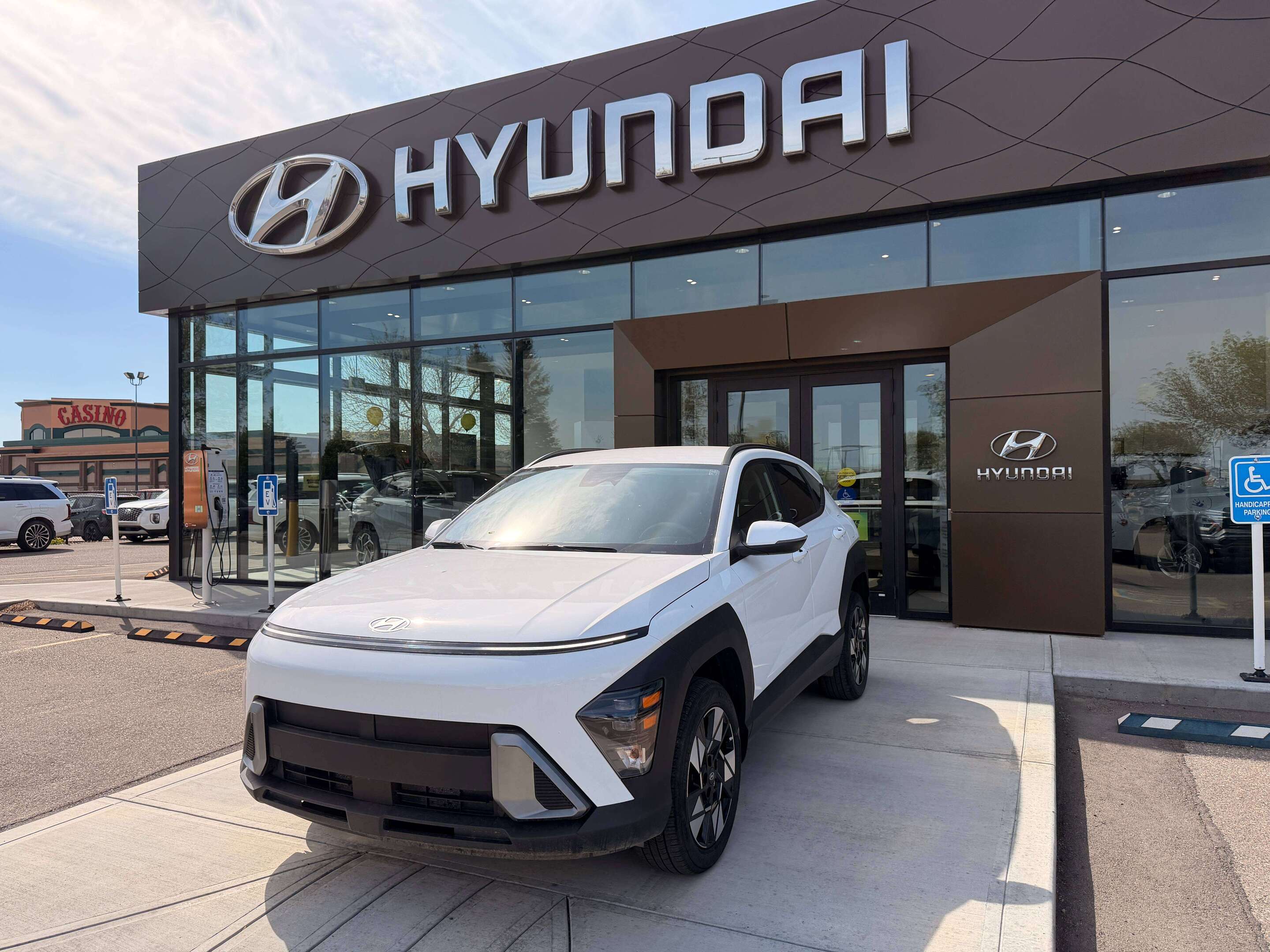 White 2025 Hyundai Kona Preferred AWD SUV / Crossover Continuously Variable Transmission