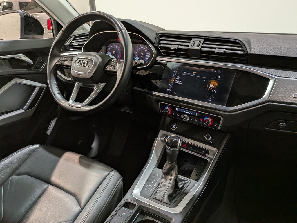 Audi Q3 2021