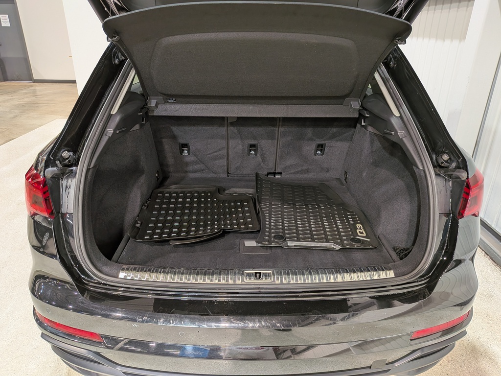 Audi Q3 2021