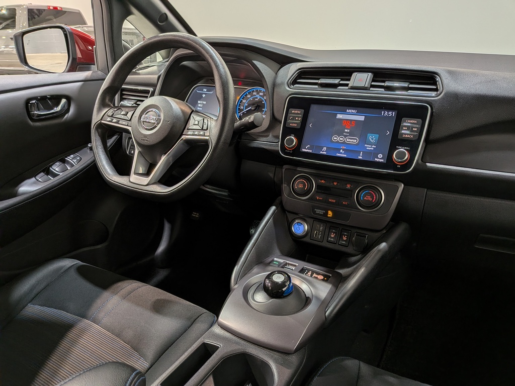 Nissan LEAF 2020