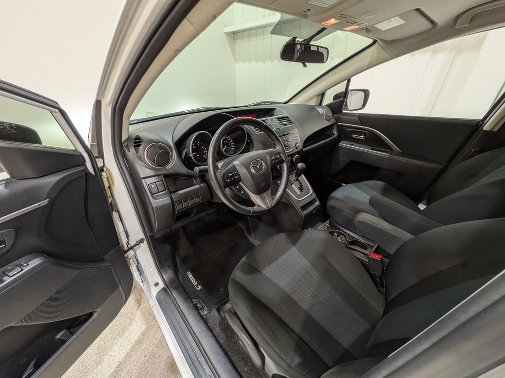Mazda Mazda5 2015