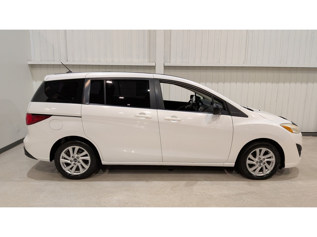 Mazda Mazda5 2015