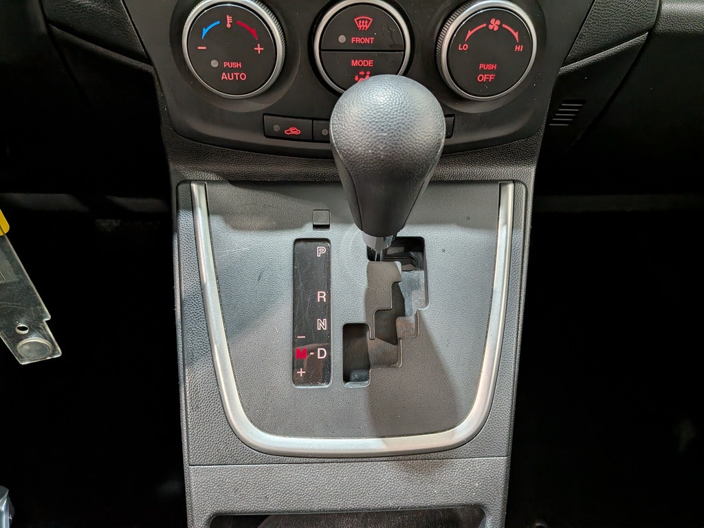 Mazda Mazda5 2015