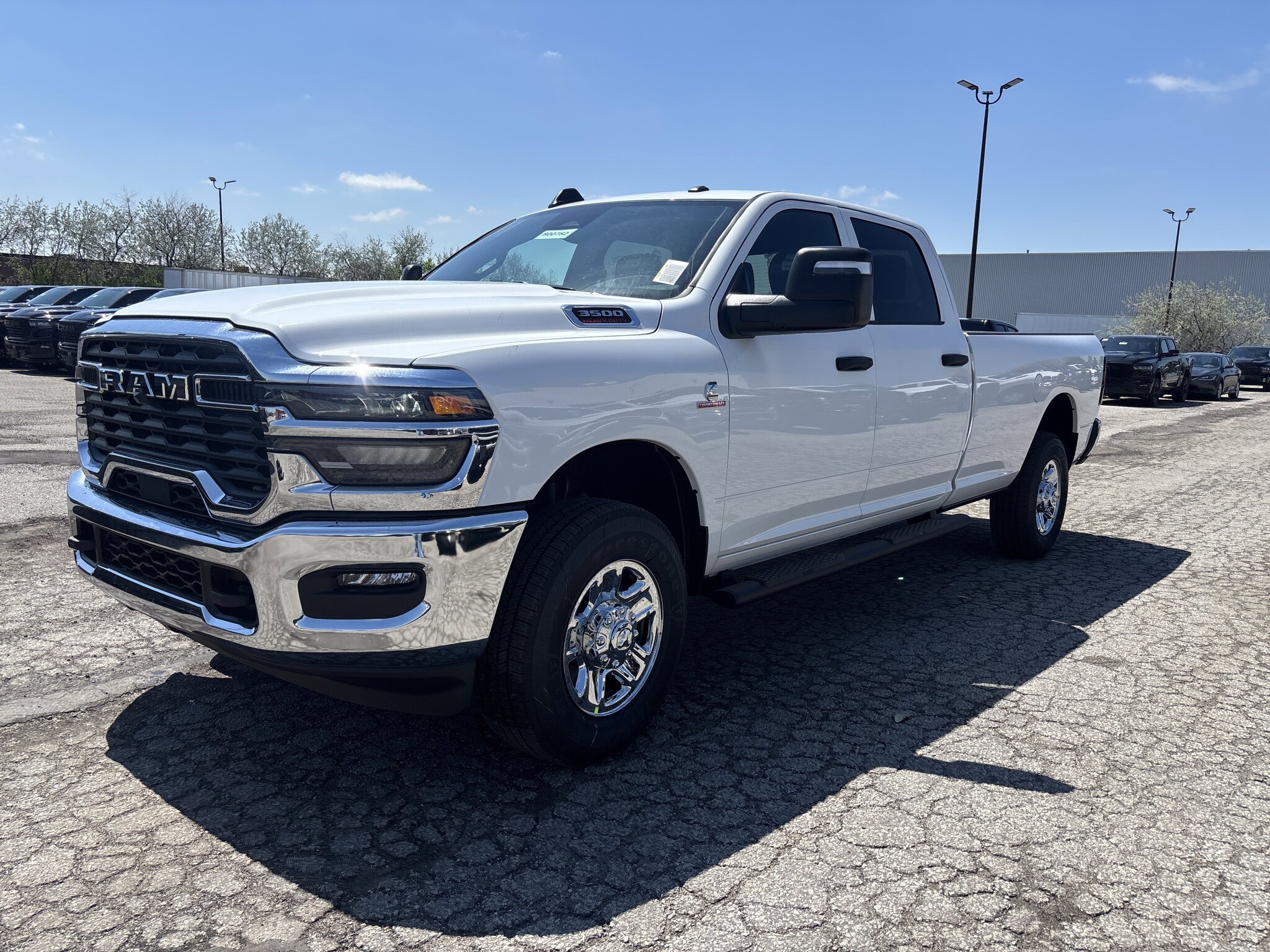 2026 RAM 3500 Tradesman 4x4 Crew Cab 8' Box Truck