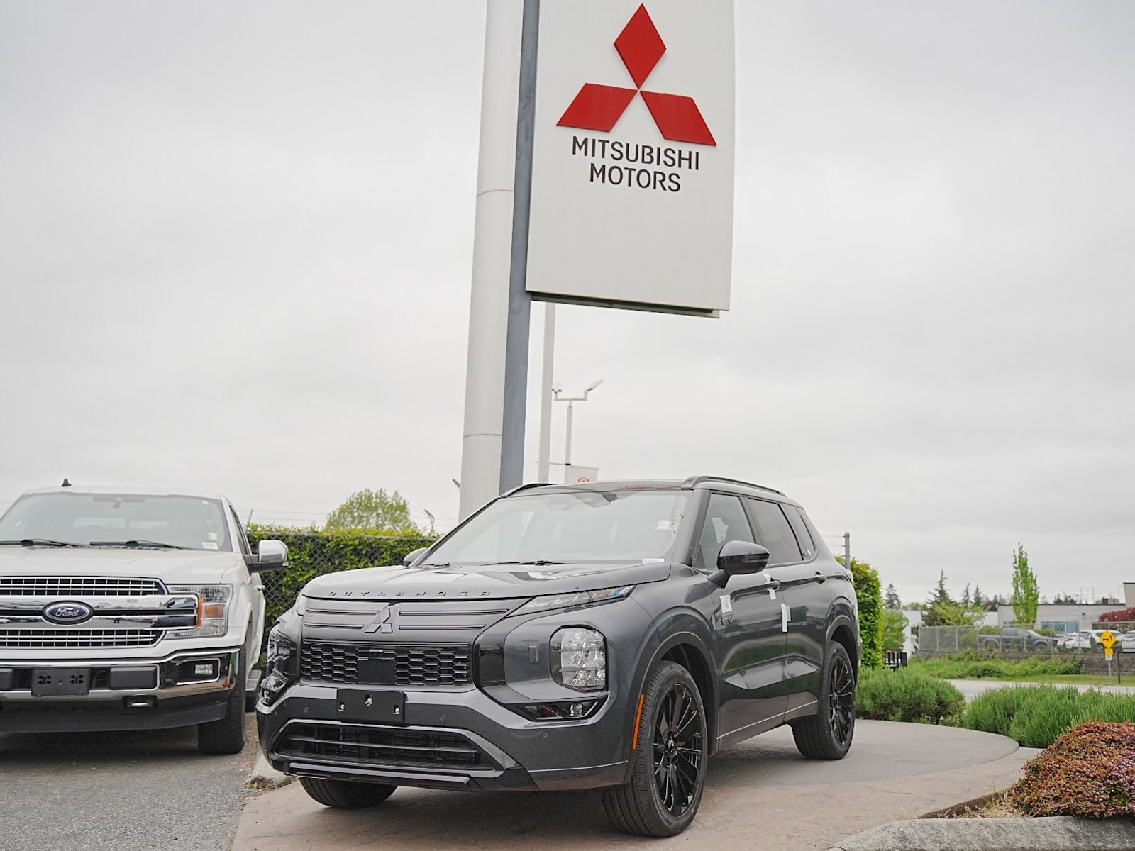 2026 Mitsubishi Outlander PHEV