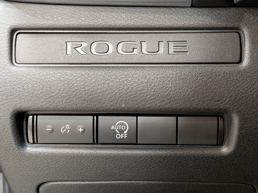 Nissan Rogue 2024