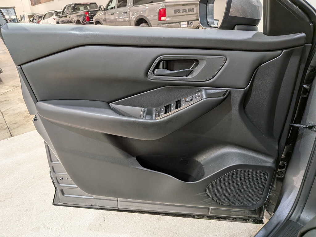 Nissan Rogue 2024