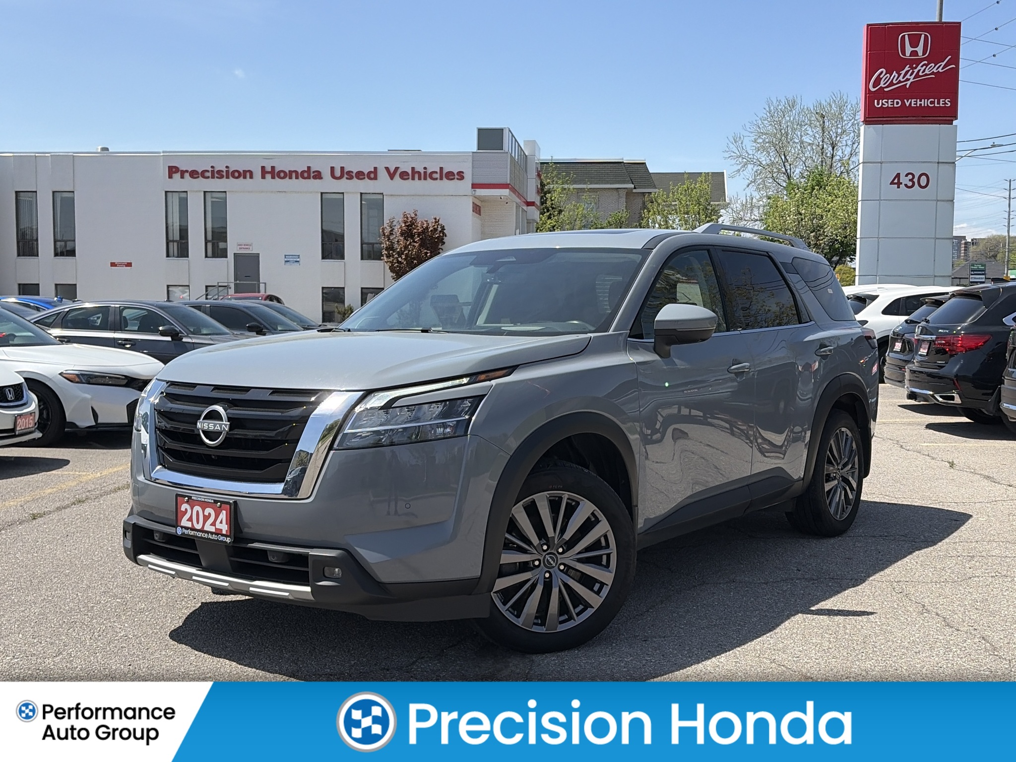 2024 Nissan Pathfinder SL Panoramic Roof 360 Camera 3Rd Row Seating