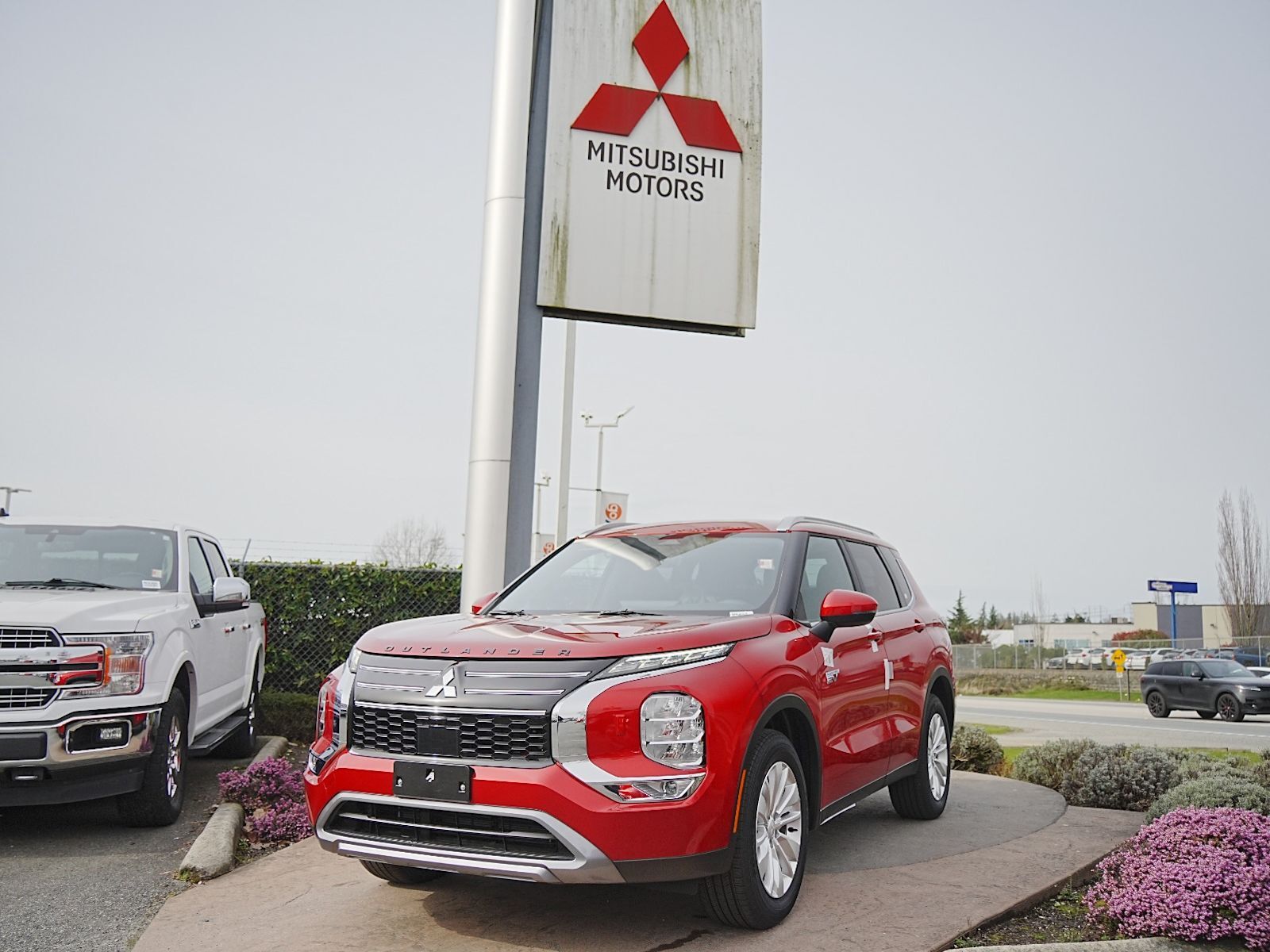 2026 Mitsubishi Outlander PHEV
