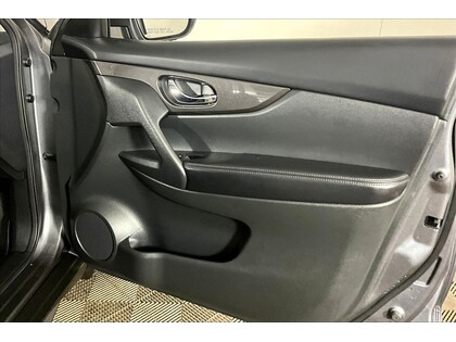 used 2019 Nissan Rogue car, priced at $14,798