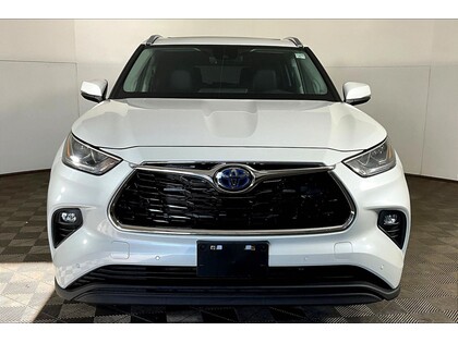 used 2023 Toyota Highlander car, priced at $48,798