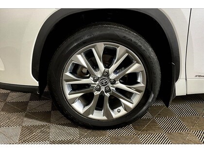 used 2023 Toyota Highlander car, priced at $48,798