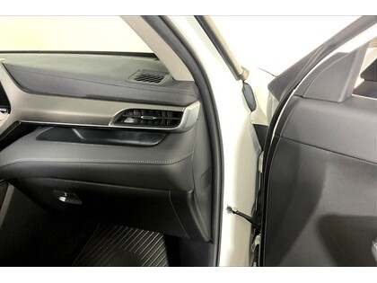 used 2023 Toyota Highlander car, priced at $48,798