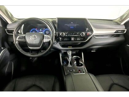 used 2023 Toyota Highlander car, priced at $48,798