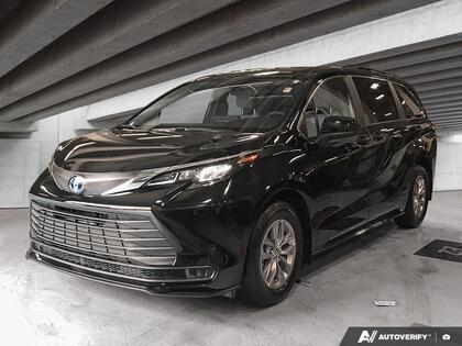 2025 Toyota Sienna XLE 8-Passenger FWD