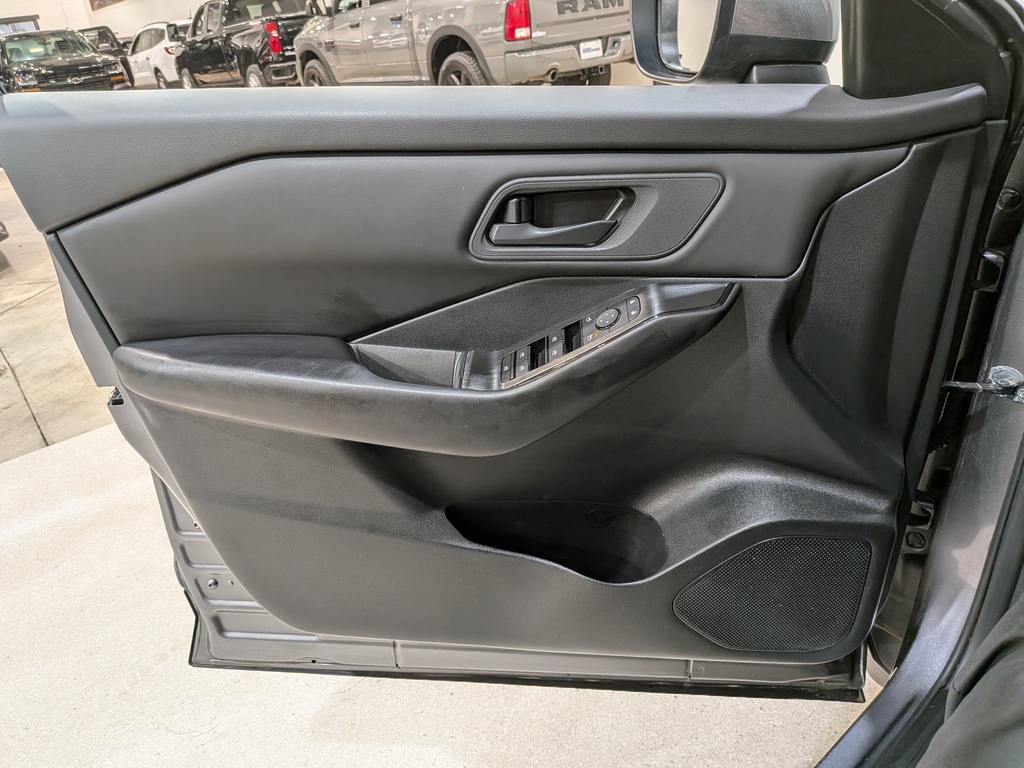 Nissan Rogue 2024