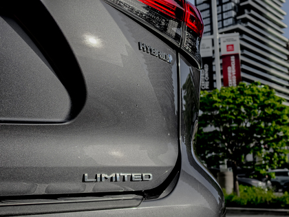 used 2023 Toyota Highlander car, priced at $56,995