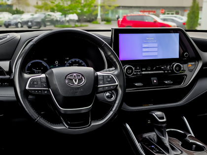 used 2023 Toyota Highlander car, priced at $56,995